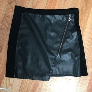 Leaner skirt